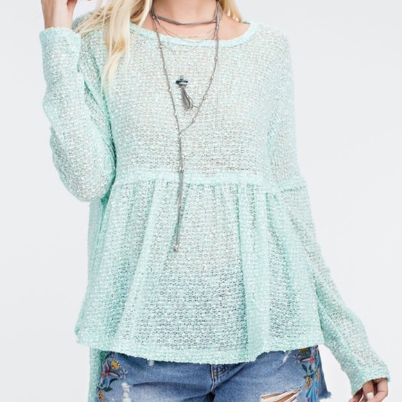 High-Low Ruffle Oversize Top - Picture 3 of 8